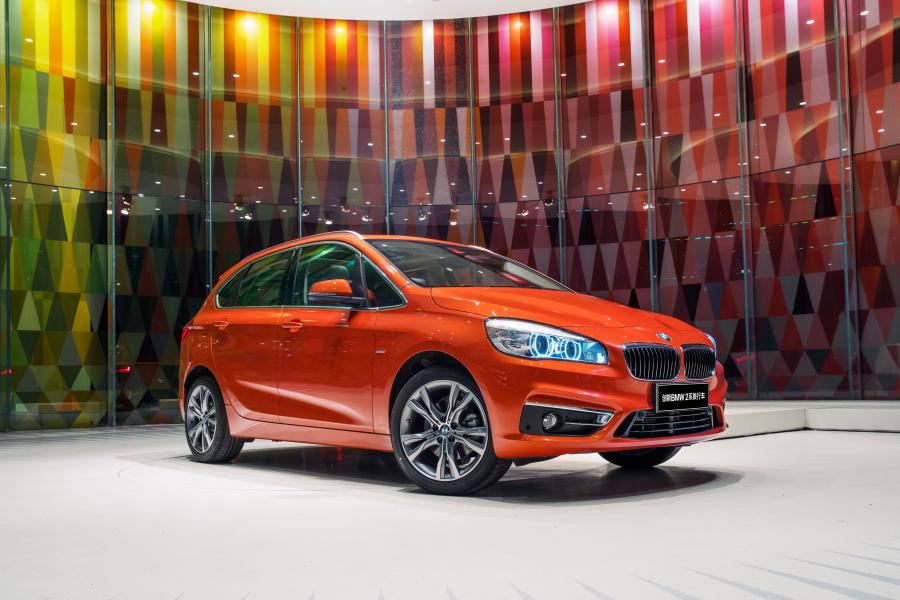  BMW 220i Active Tourer Luxury Line 2016 года  (CN) (фото 12 из 34)